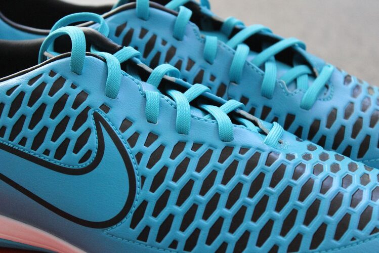 Футзалки (бампы) Nike MAGISTA ONDA IC 651541-440 - купить в