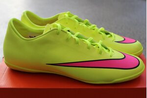 Футзалки (бампы) Nike MERCURIAL VICTORY V IC 651635-760