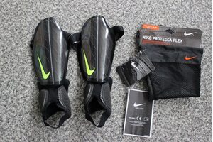 Футбольные щитки NIKE YOUTH ATTACK STADIUM GUARD - BLACK/VOLT [с голеностопом] - SPO313 010