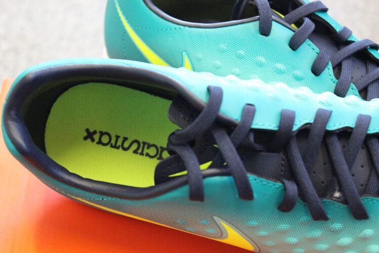 Футзалки Nike MagistaX Onda II IC 844413-375 - купить в интернет