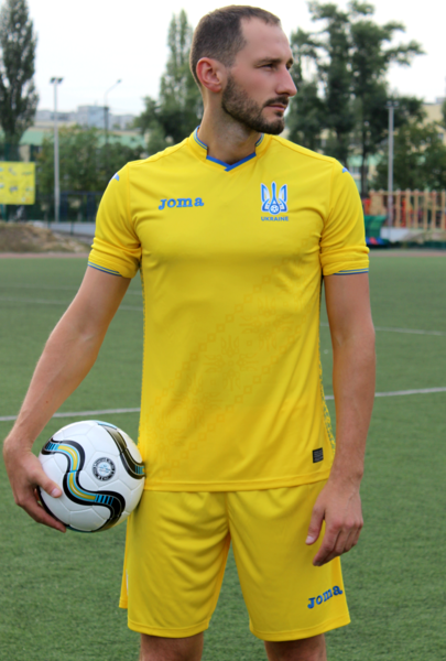 Купить Комплект футбольной формы сборной Украины Joma UKRAINE - FFU101011.18+FFU105011.18 - оригинал Купить Комплект футбольной формы сборной Украины Joma UKRAINE - FFU101011.18+FFU105011.18 - оригинал