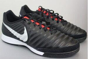 Кожаные футзалки Nike LegendX 7 Academy IC AH7244-006