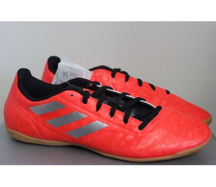 Купить футбольные товары бренда Adidas (Германия) в Киеве