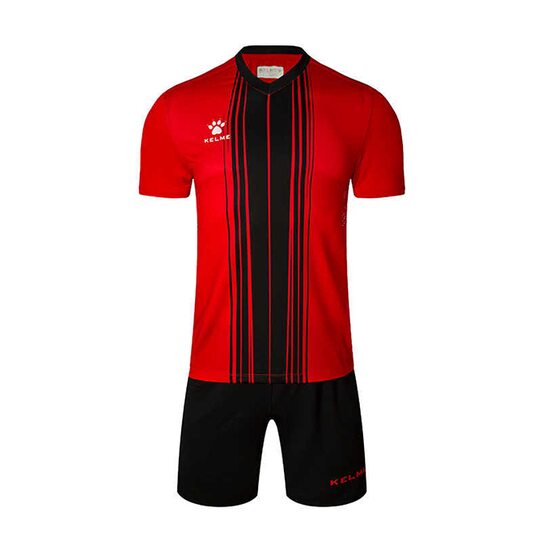 Купить Комплект футбольной формы Kelme BARCELONA - 3991536.9611 - оригинал, гарантия Купить Комплект футбольной формы Kelme BARCELONA - 3991536.9611 - оригинал, гарантия