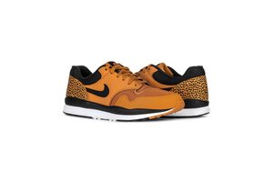 Спортивные кроссовки Nike AIR SAFARI 371740-700