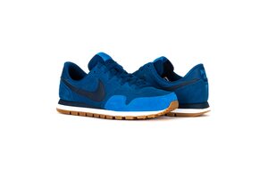 Nike AIR PEGASUS 83 LTR 827922-400
