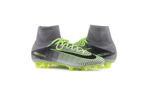 Бутси Mercurial Superfly V FG Nike 831940-003