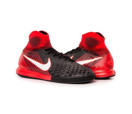 Бутсы  JR MAGISTAX PROXIMO II DF IC Nike 843955-061