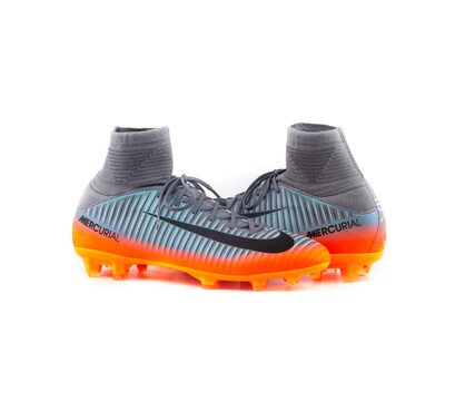 Бутси MERCURIAL SUPERFLY V CR7 FG JR Nike 852483-001