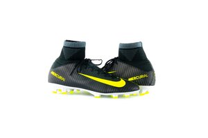 Бутсы  MERCURIAL SUPERFLY V CR7 FG JR Nike 852483-376