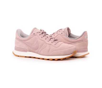 Nike W INTERNATIONALIST SE 872922-602
