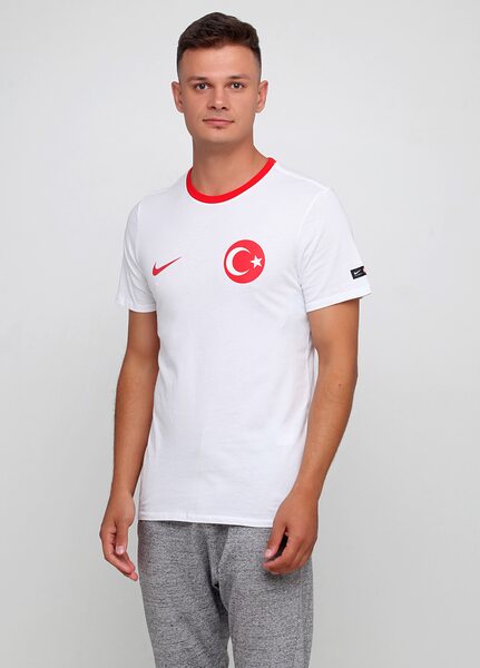 Купить Футболка  TUR M NK TEE CREST Nike 888361-100 - оригинал, гарантия