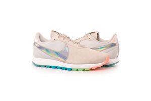 Жіночі Кросівки спортивні Nike WPRE-LOVE OX AO3166-100