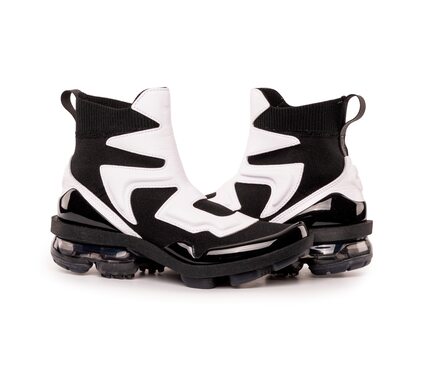 Кросівки спортивні W VAPORMAX LIGHT II Nike AO4537-002