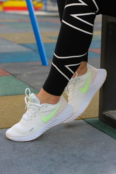 Купить Кроссовки Revolution 5 Nike BQ3207-105 - оригинал, гарантия Купить Кроссовки Revolution 5 Nike BQ3207-105 - оригинал, гарантия