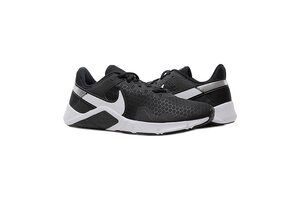 Кроссовки Nike Legend Essential 2 Nike CQ9356-001 Кроссовки Nike Legend Essential 2 Nike CQ9356-001