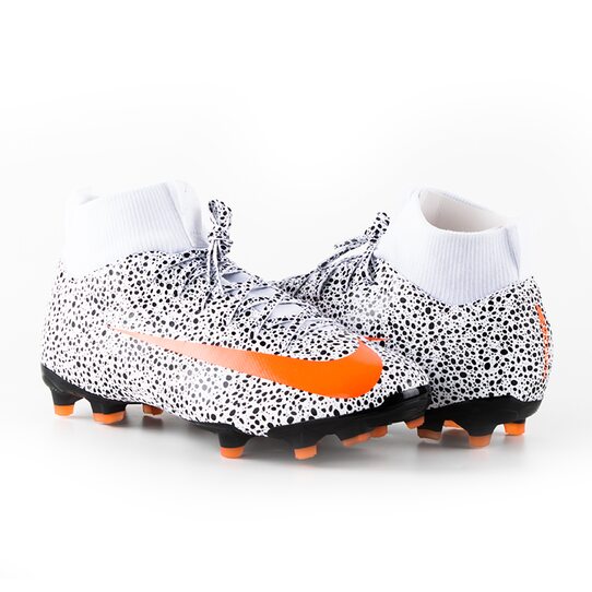 Придбати Бутси JR SUPERFLY 7 ACADEMY CR7 FGMG Nike CV3182-180 